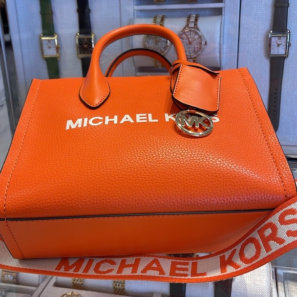 MICHAEL KORS
Mirella Small Pebbled Leather Crossbody Bag Tote 
Poppy 
NWT - Picture 4 of 16